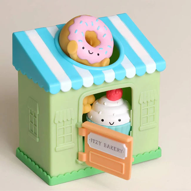 Itzy Play Bakery - Spill & Fill Activity
