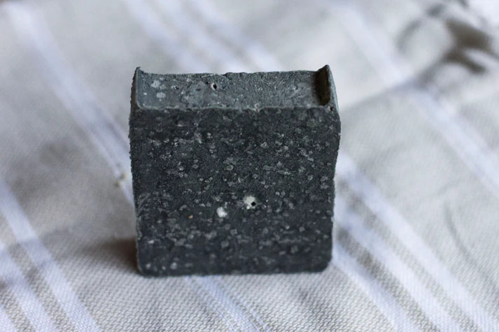 SOLIDSILK® ONYX Facial Cleansing Bar