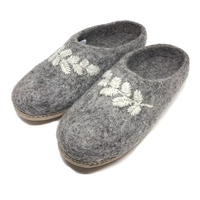 Youth & Adult Slipper