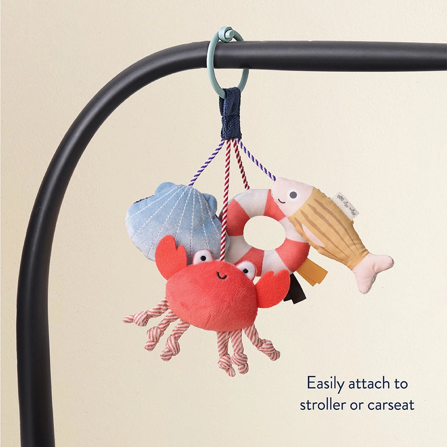 Itzy Seaside Travel Charms
