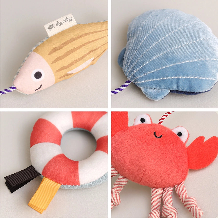 Itzy Seaside Travel Charms