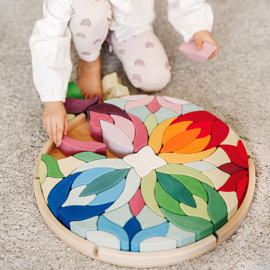 Large Mandala Puzzle Lara 73pcs