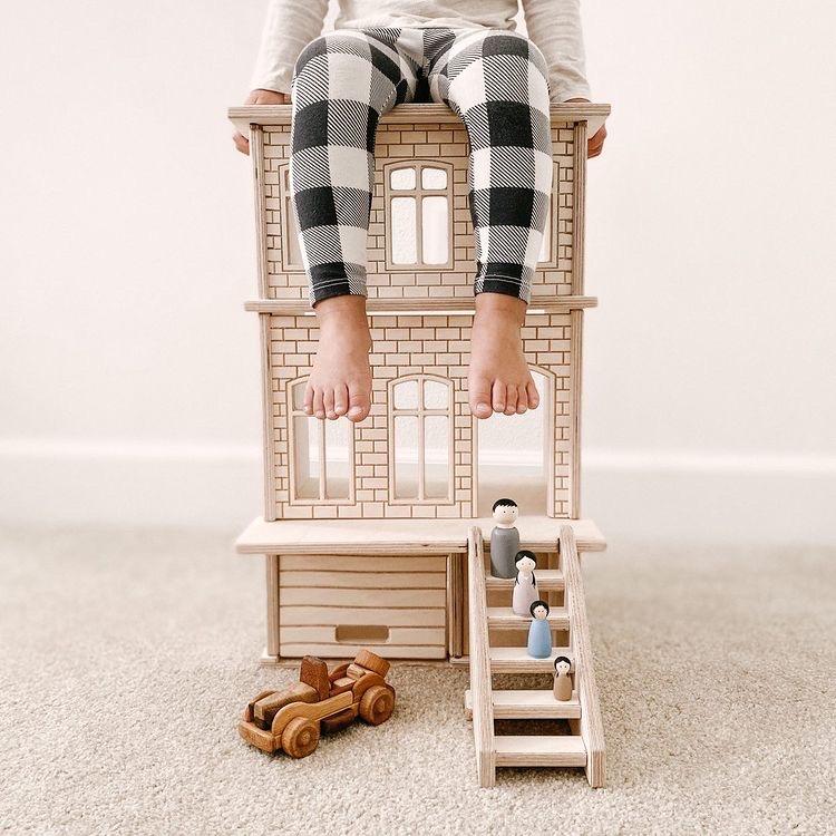 Conifer Toys Brooklyn House